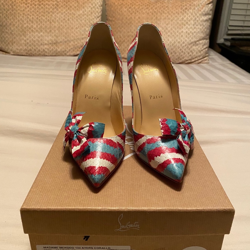 Christian Louboutin Madame Menodo